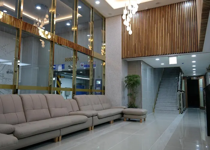 Hotel Cs Avenue Tourist 2*