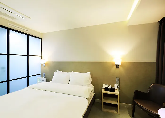 Cs Avenue Tourist Hotel 2*