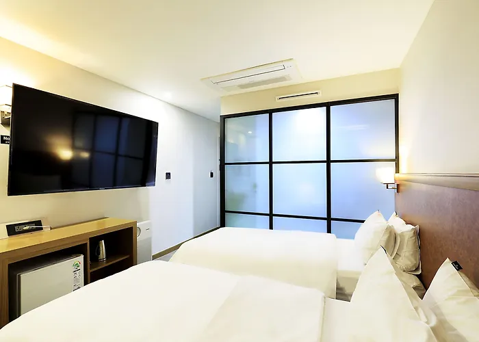 Hotel Cs Avenue Tourist