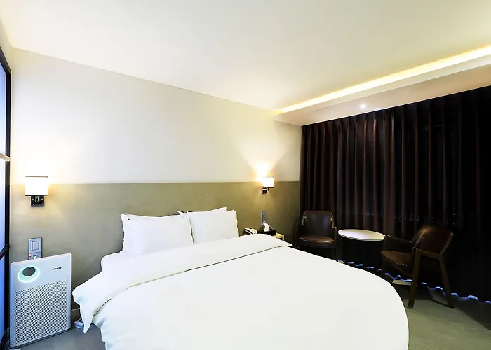 Hotel Cs Avenue Tourist 2*