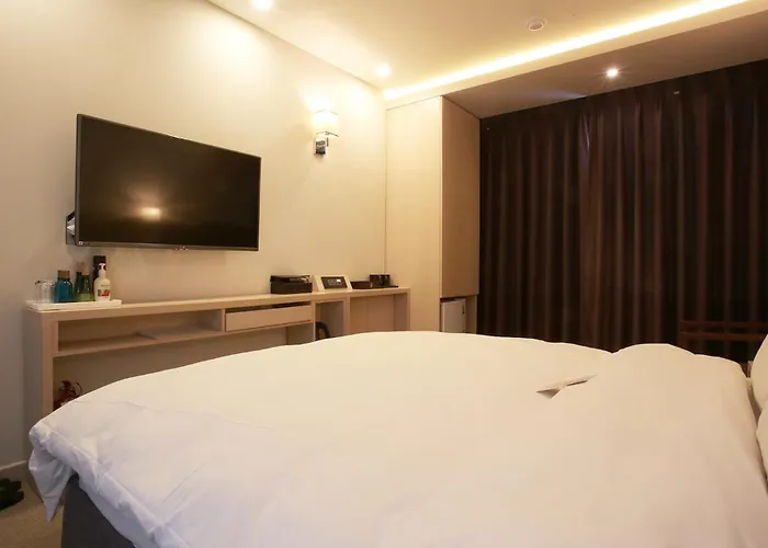 Cs Avenue Tourist Hotel