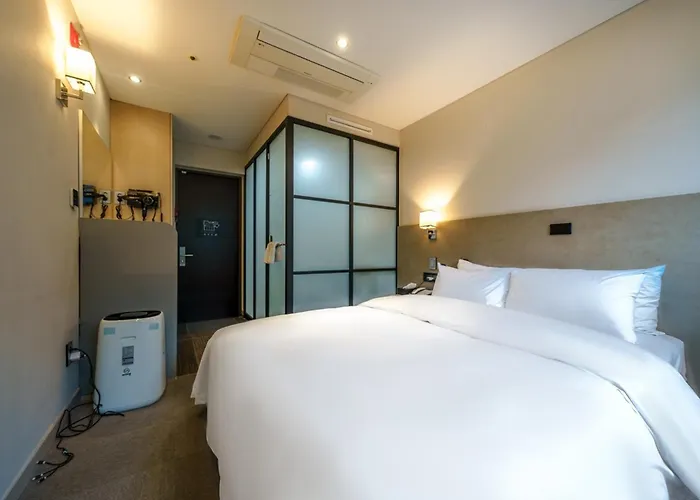Hotel Cs Avenue Tourist