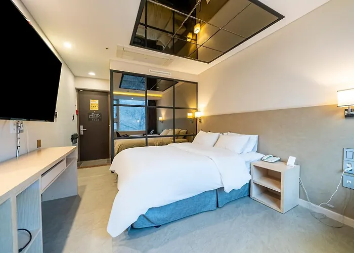 Hotel Cs Avenue Tourist 2*