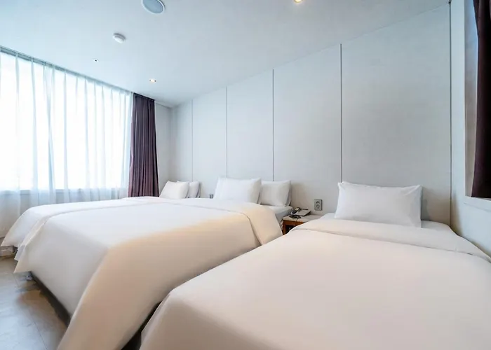 Cs Avenue Tourist Hotel