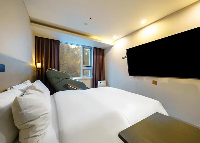 Cs Avenue Tourist Hotel 2*