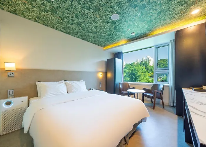 Hotel Cs Avenue Tourist 2*