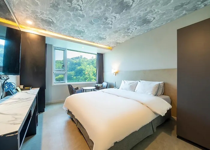 Hotel Cs Avenue Tourist 2*