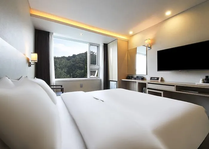 Cs Avenue Tourist Hotel 2*